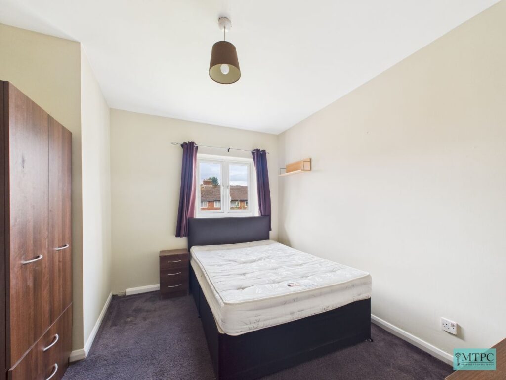 Room 4, Kingsway North, York